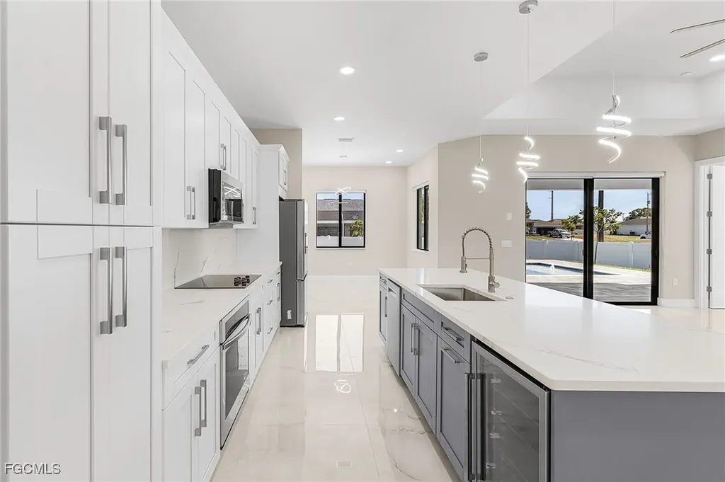 1115 NW 25th Avenue Cape Coral FL 33993