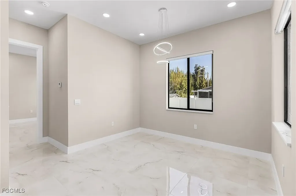 1115 NW 25th Avenue Cape Coral FL 33993