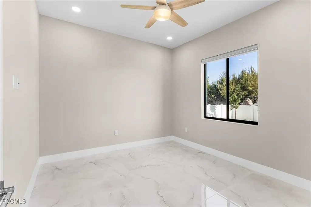 1115 NW 25th Avenue Cape Coral FL 33993