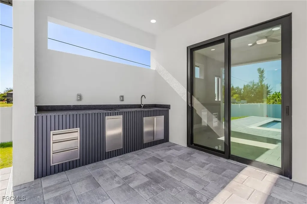 1115 NW 25th Avenue Cape Coral FL 33993