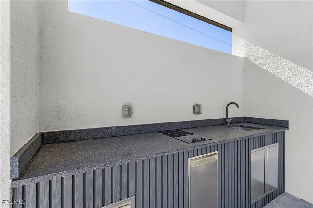 1115 NW 25th Avenue Cape Coral FL 33993