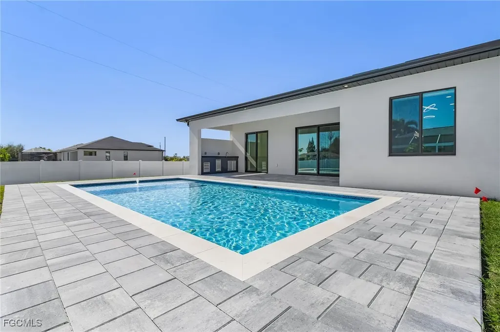 1115 NW 25th Avenue Cape Coral FL 33993