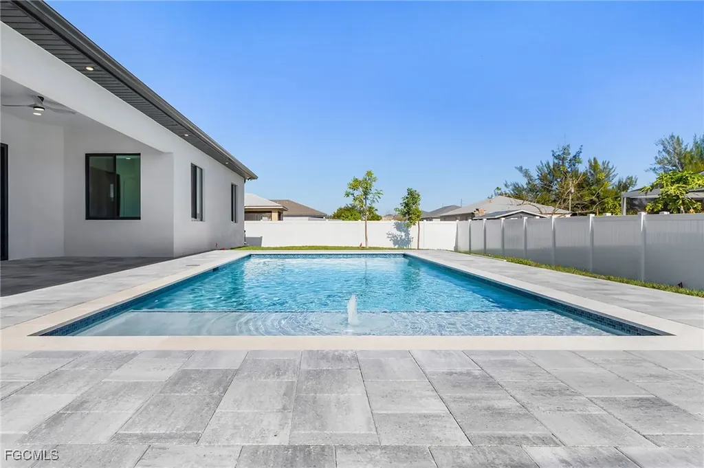 1115 NW 25th Avenue Cape Coral FL 33993