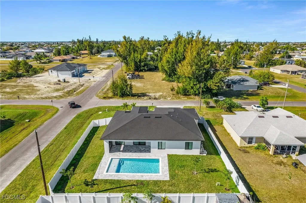 1115 NW 25th Avenue Cape Coral FL 33993