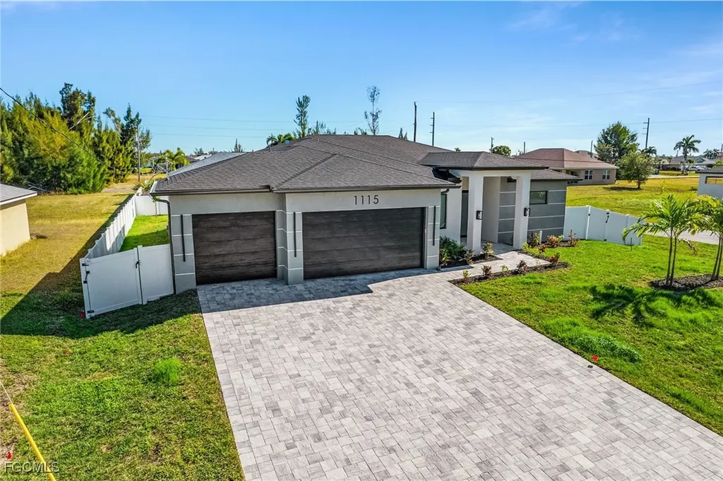 1115 NW 25th Avenue Cape Coral FL 33993