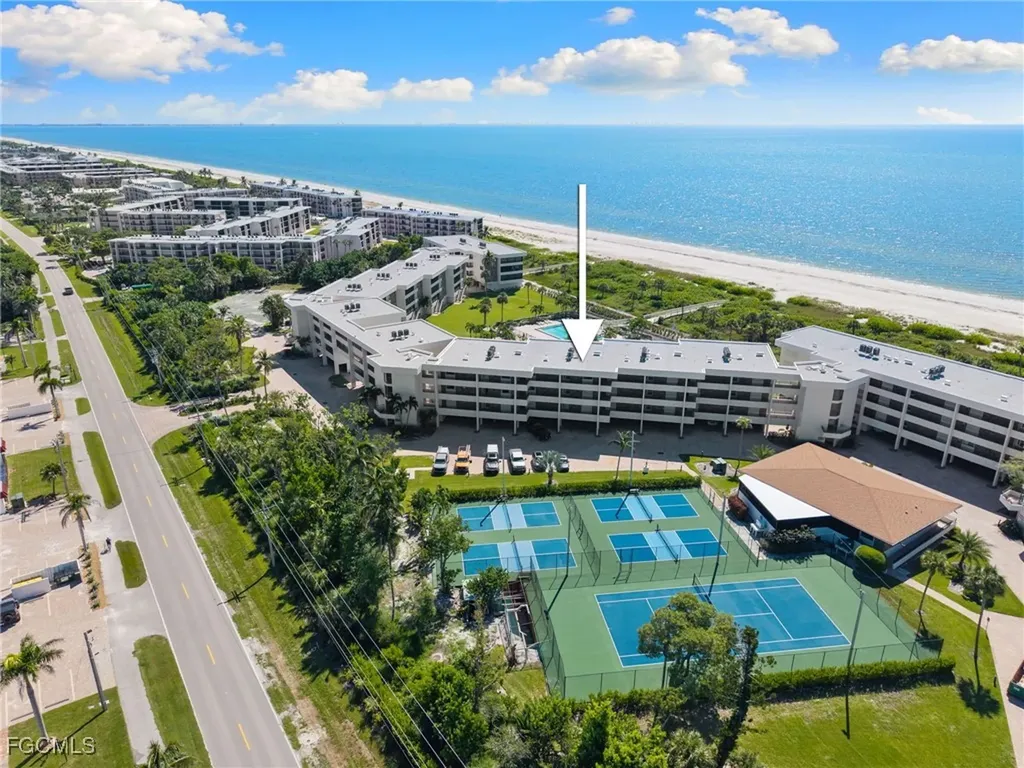 Sanibel FL, 1605 Middle Gulf Drive, Unit 310