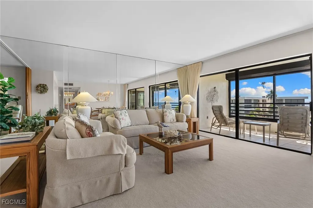 1605 Middle Gulf Drive Sanibel FL 33957