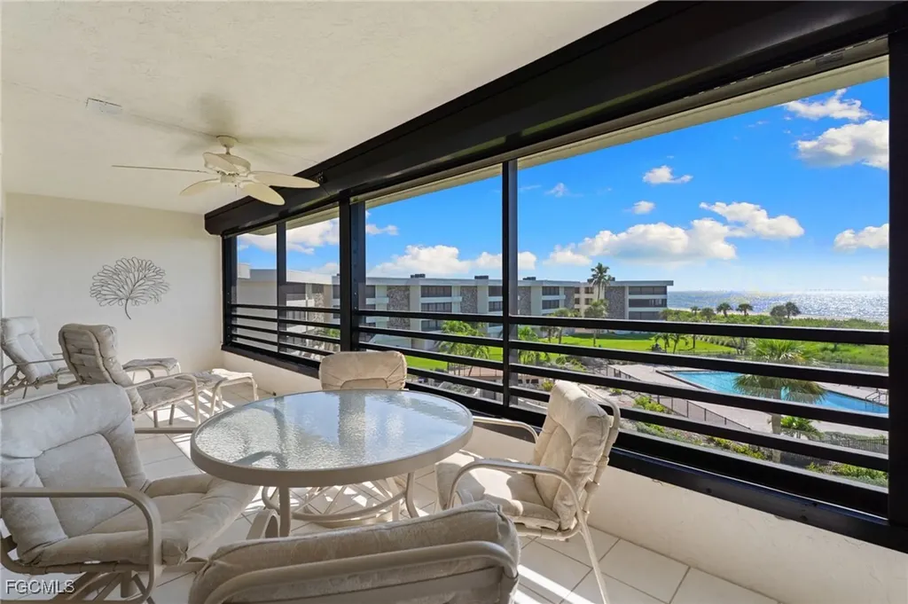 1605 Middle Gulf Drive Sanibel FL 33957