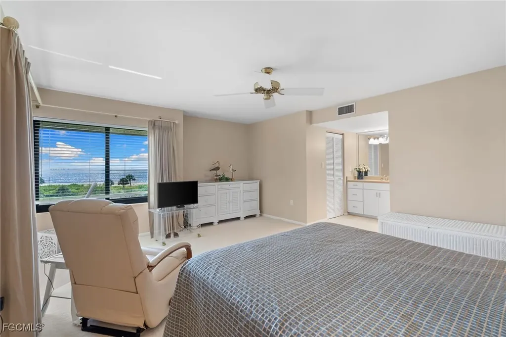 1605 Middle Gulf Drive Sanibel FL 33957