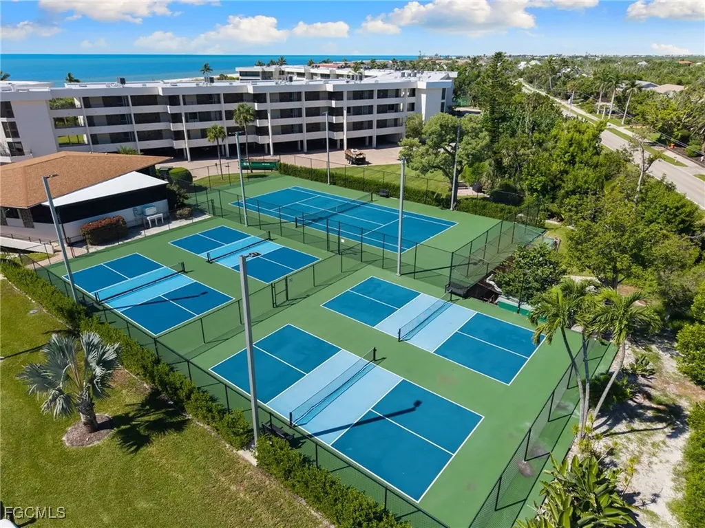 1605 Middle Gulf Drive Sanibel FL 33957