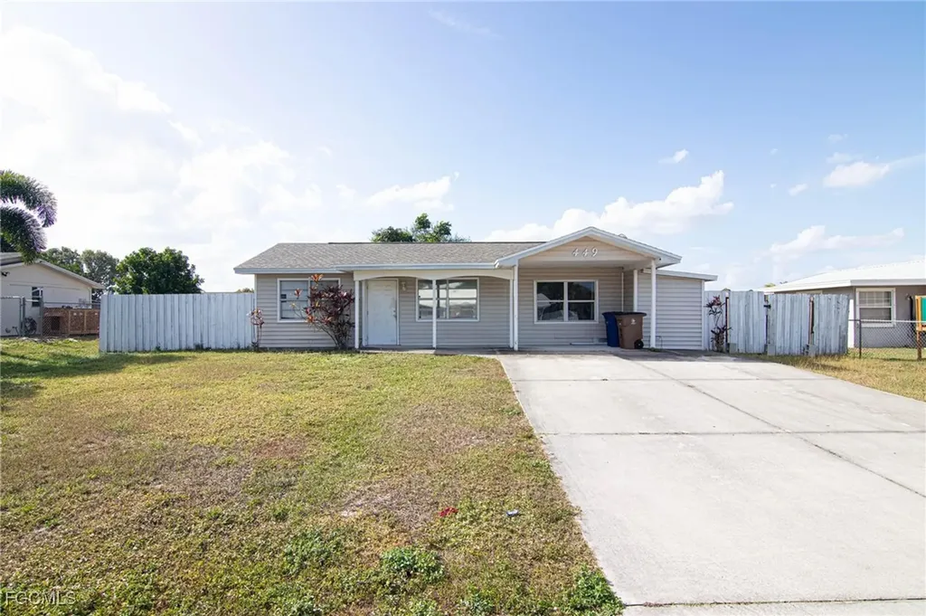 449 Morgan Circle S Lehigh Acres FL 33936