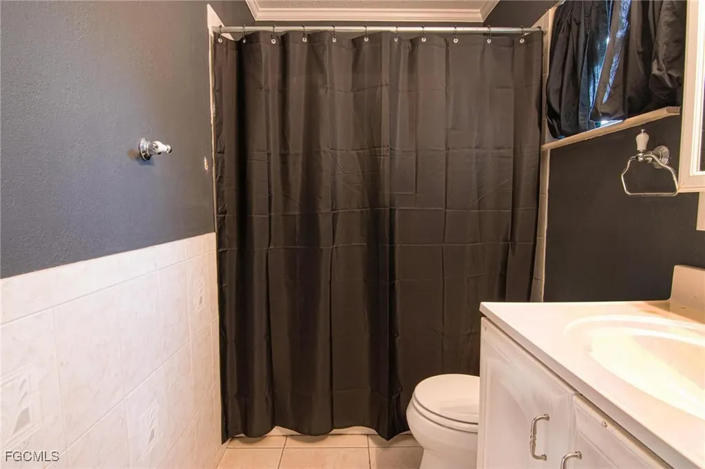 449 Morgan Circle S Lehigh Acres FL 33936
