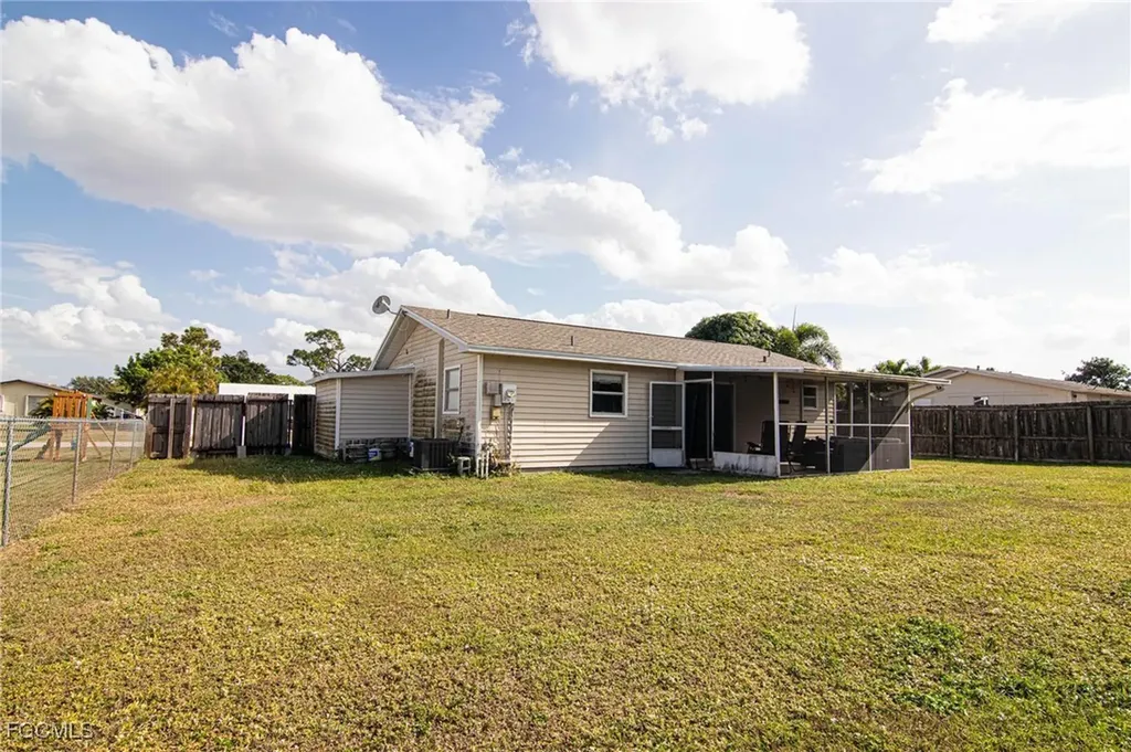449 Morgan Circle S Lehigh Acres FL 33936