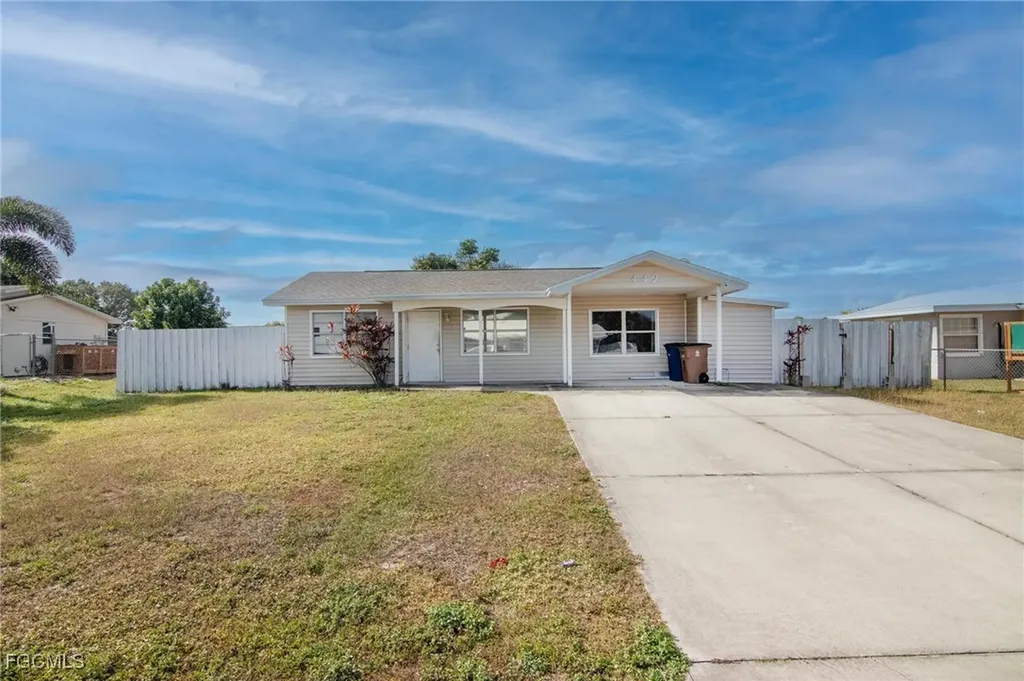 449 Morgan Circle S Lehigh Acres FL 33936
