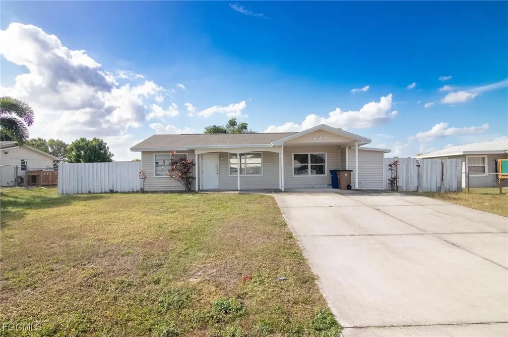 449 Morgan Circle S Lehigh Acres FL 33936