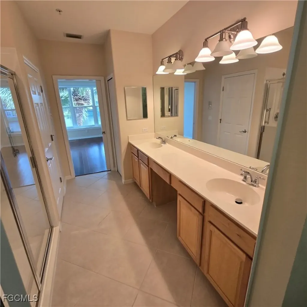 2612 Somerville Loop Cape Coral FL 33991