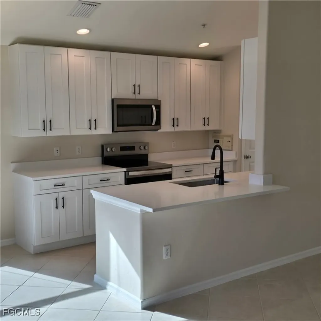 2612 Somerville Loop Cape Coral FL 33991