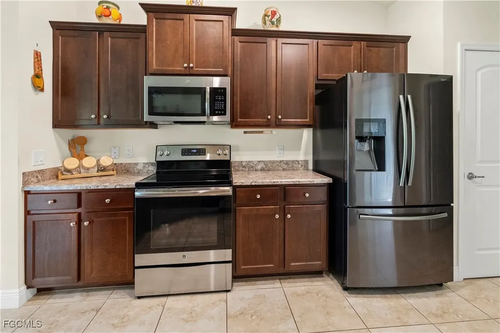 192 Townsend Court Lehigh Acres FL 33972