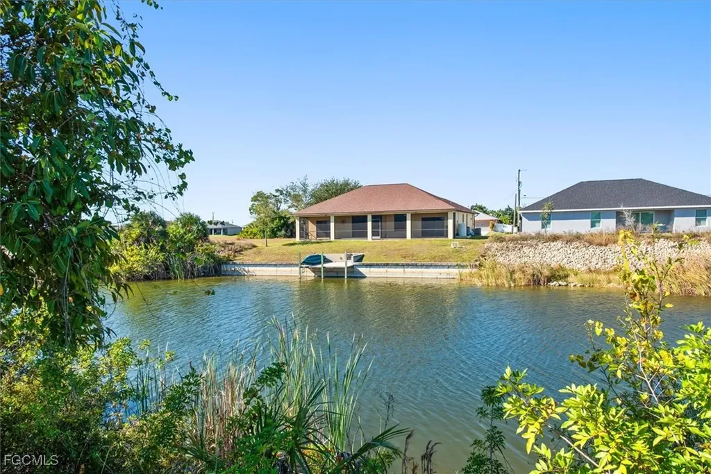 2011 NW 9th Place Cape Coral FL 33993