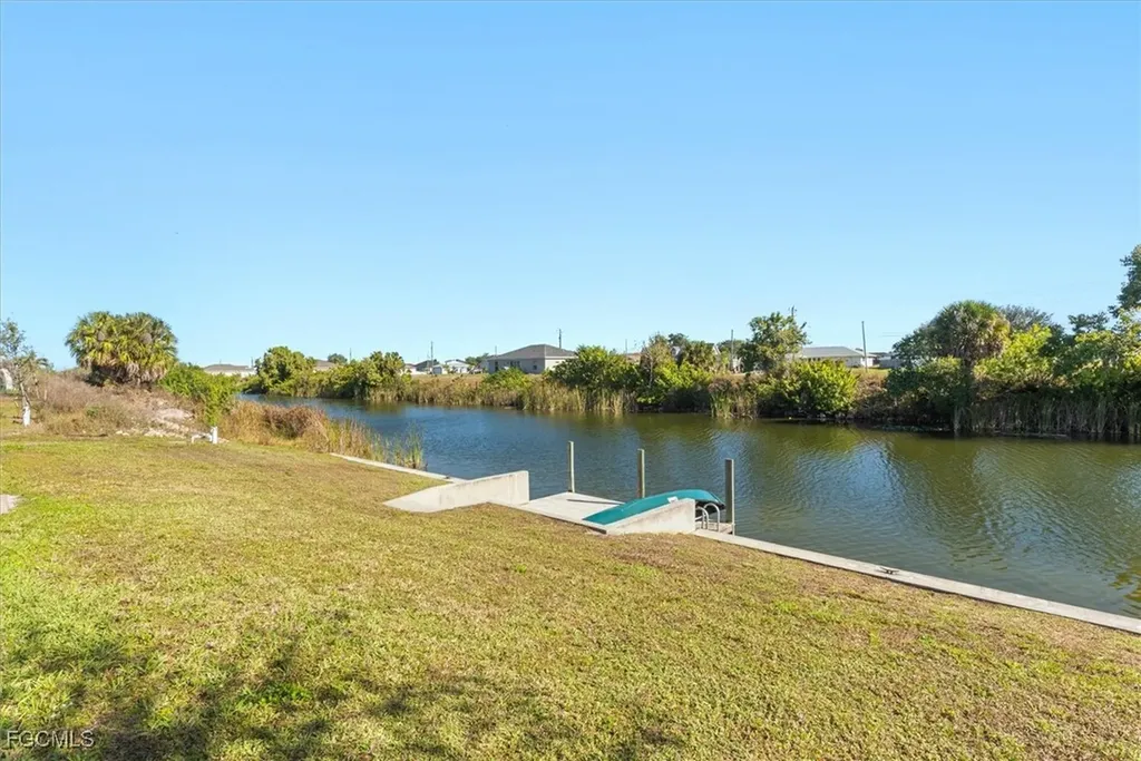 2011 NW 9th Place Cape Coral FL 33993