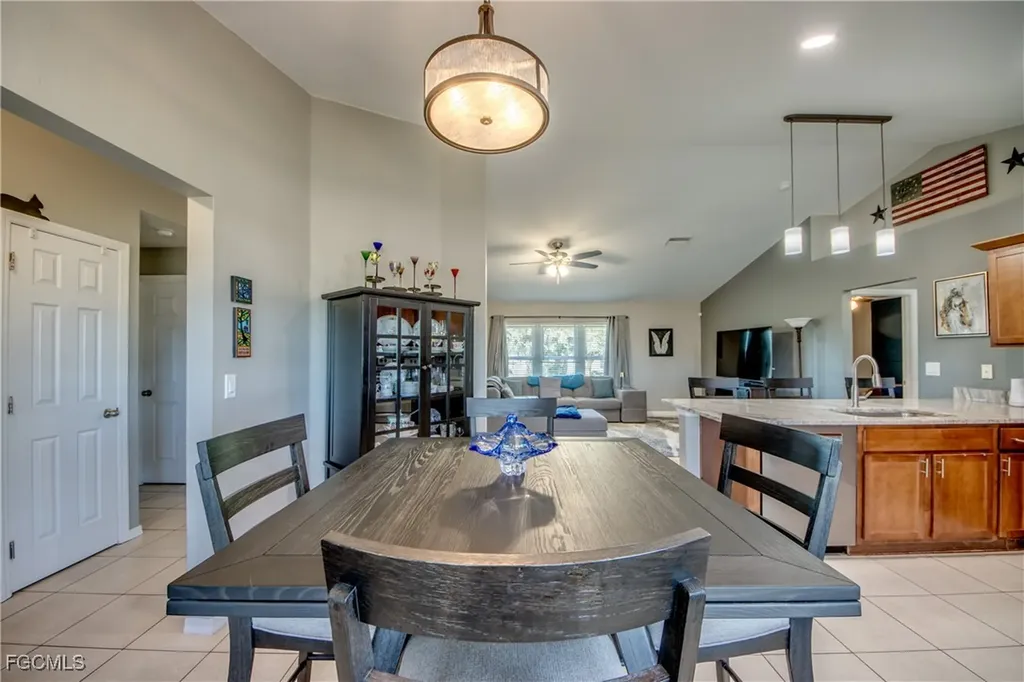 1906 NE 18th Avenue Cape Coral FL 33909