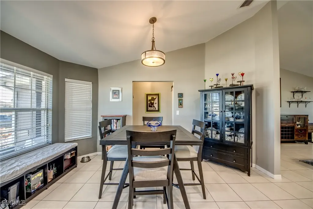 1906 NE 18th Avenue Cape Coral FL 33909