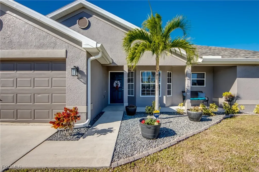 1906 NE 18th Avenue Cape Coral FL 33909