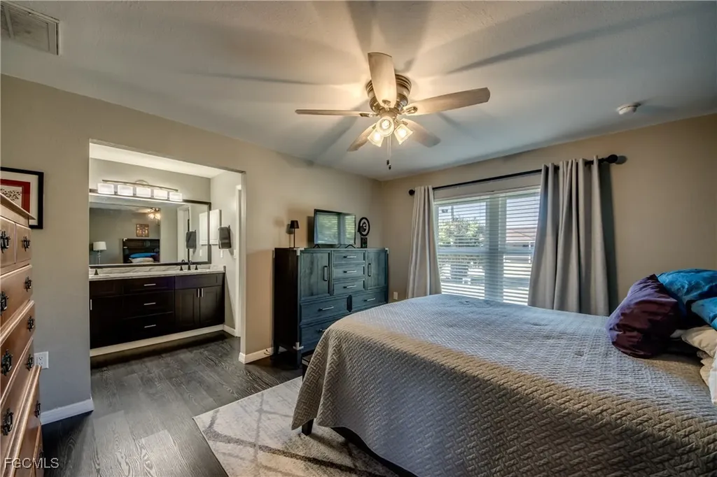 1906 NE 18th Avenue Cape Coral FL 33909
