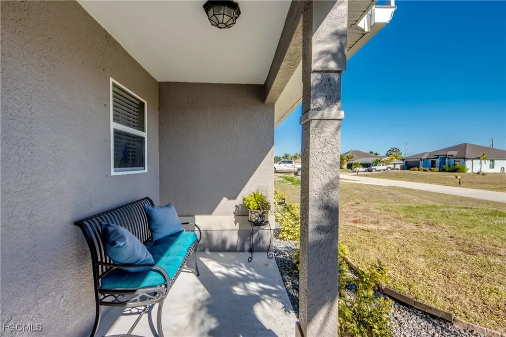 1906 NE 18th Avenue Cape Coral FL 33909