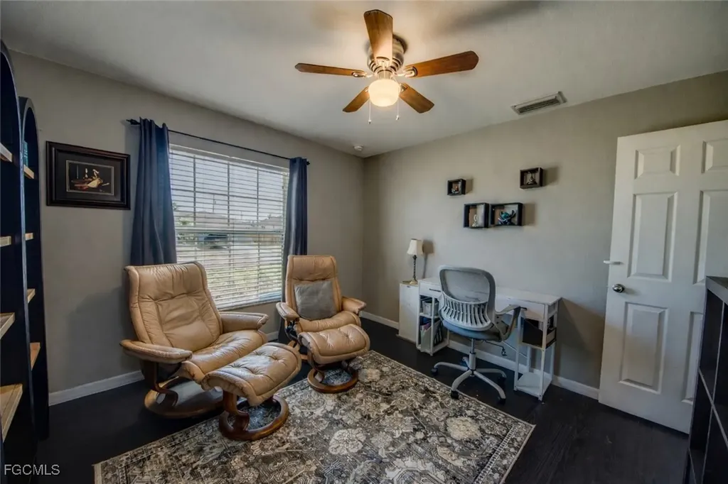 1906 NE 18th Avenue Cape Coral FL 33909