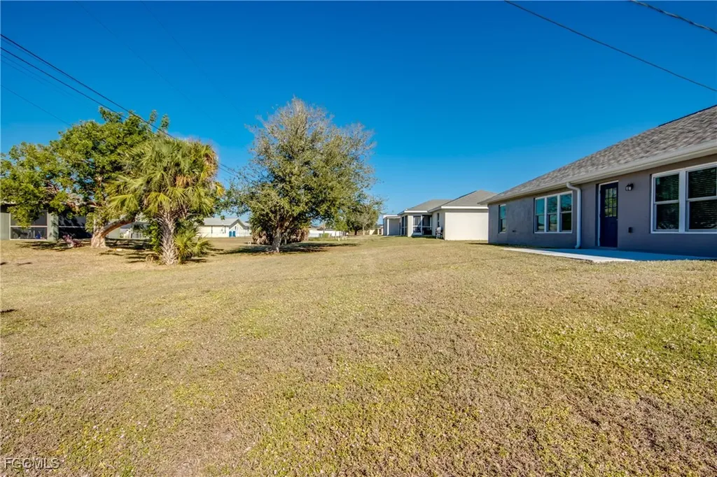 1906 NE 18th Avenue Cape Coral FL 33909