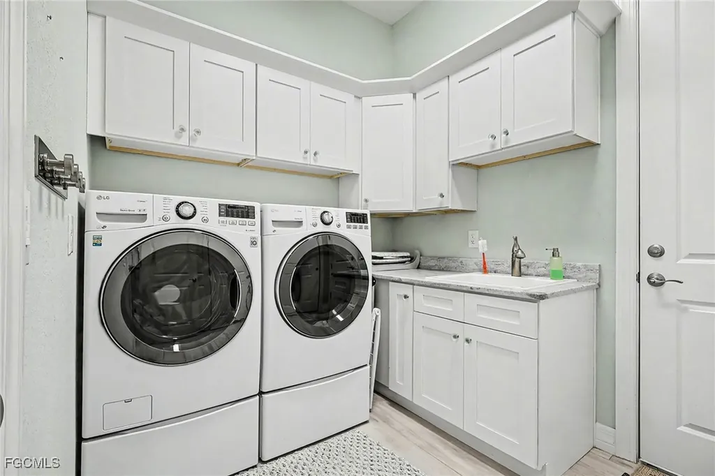 4227 NW 28th Street Cape Coral FL 33993