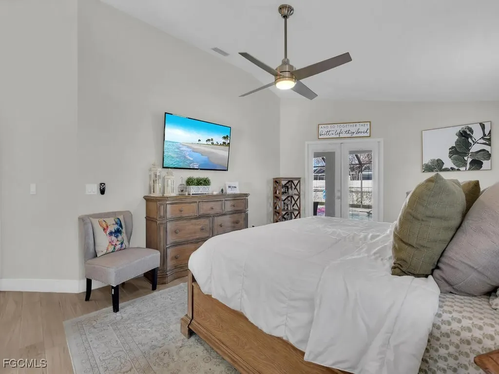 613 SE 19th Lane Cape Coral FL 33990