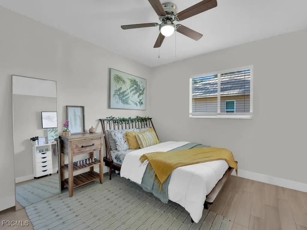 613 SE 19th Lane Cape Coral FL 33990