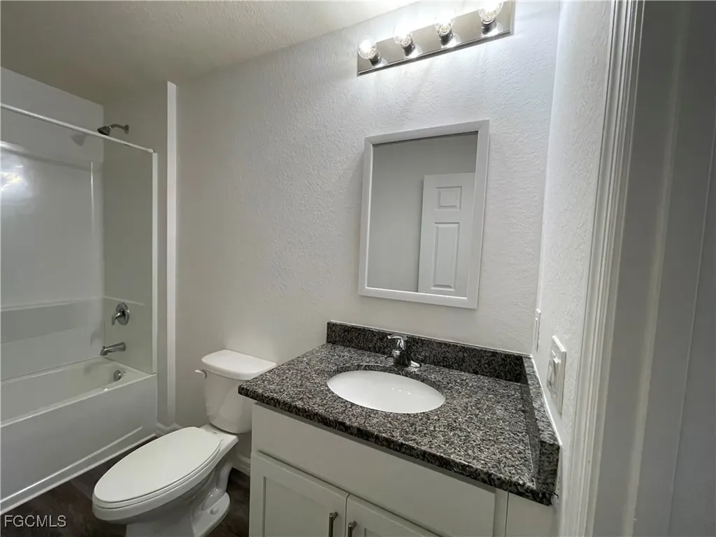 131 Carousel Avenue Labelle FL 33935