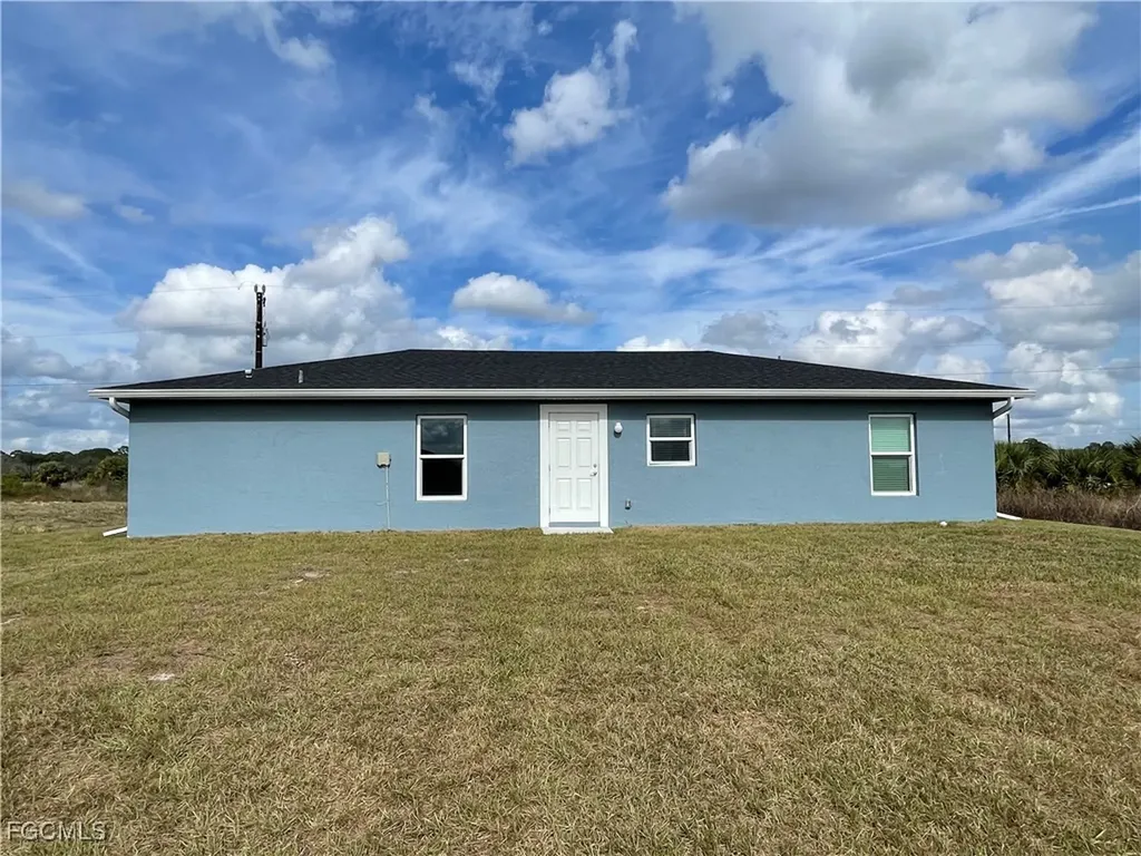 131 Carousel Avenue Labelle FL 33935