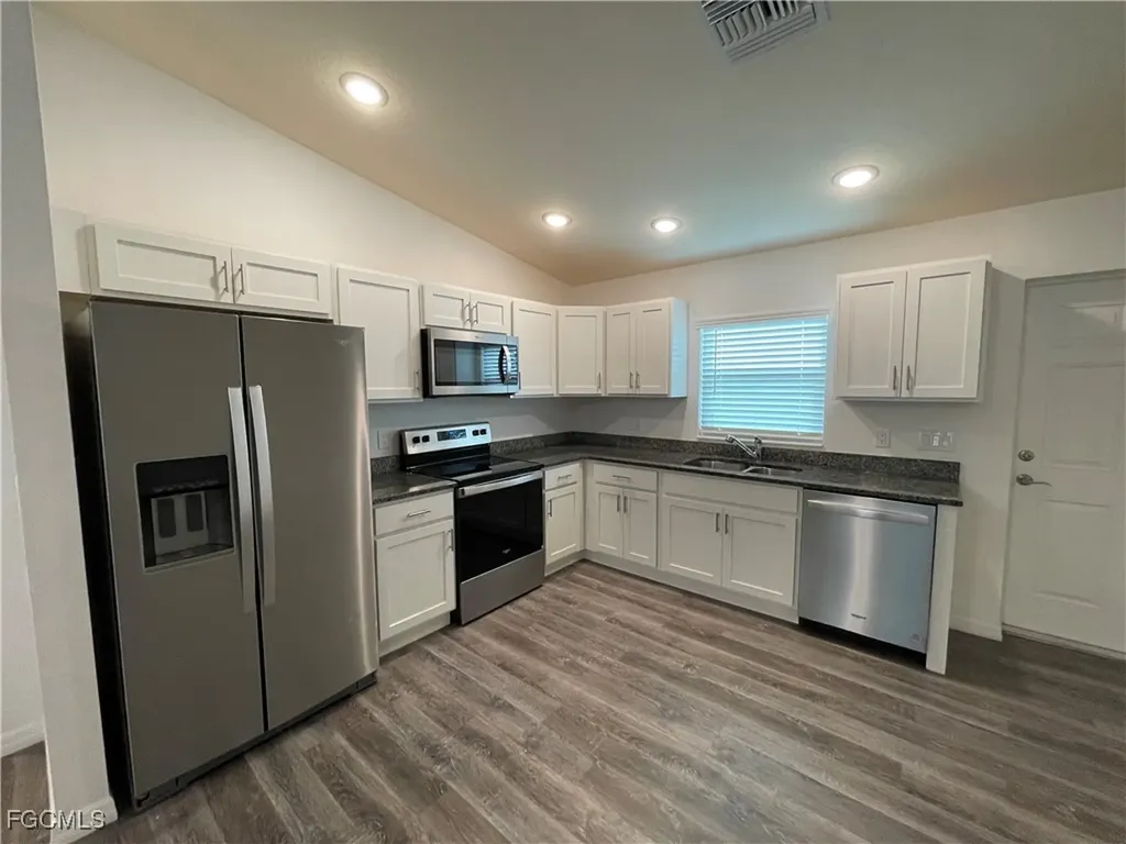 131 Carousel Avenue Labelle FL 33935