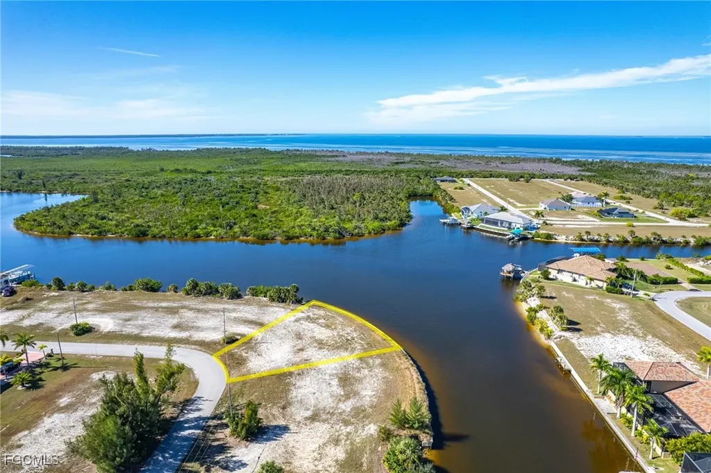 3526 NW 46th Place Cape Coral FL 33993