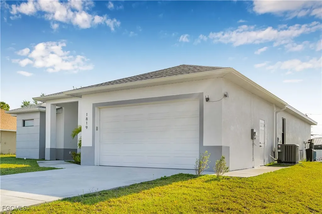 1819 NW 19th Avenue Cape Coral FL 33993