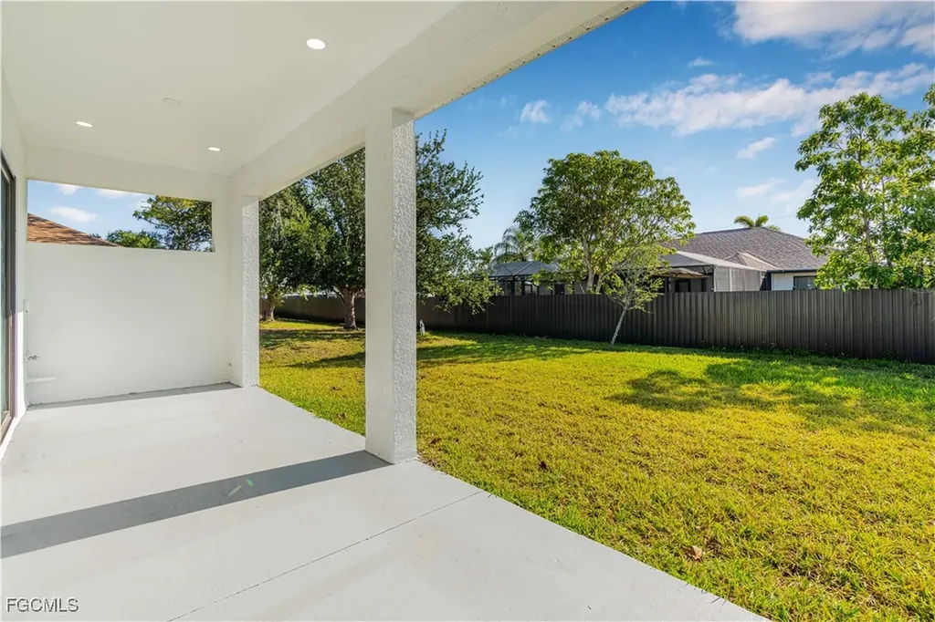 1819 NW 19th Avenue Cape Coral FL 33993