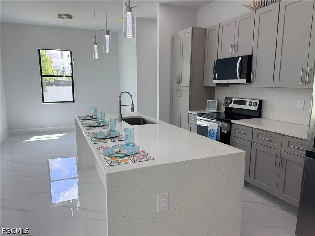 1819 NW 19th Avenue Cape Coral FL 33993