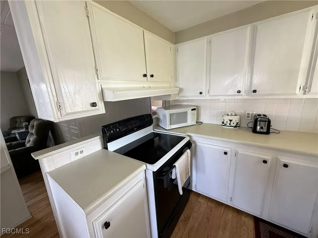 541 Freedom Street North Fort Myers FL 33917