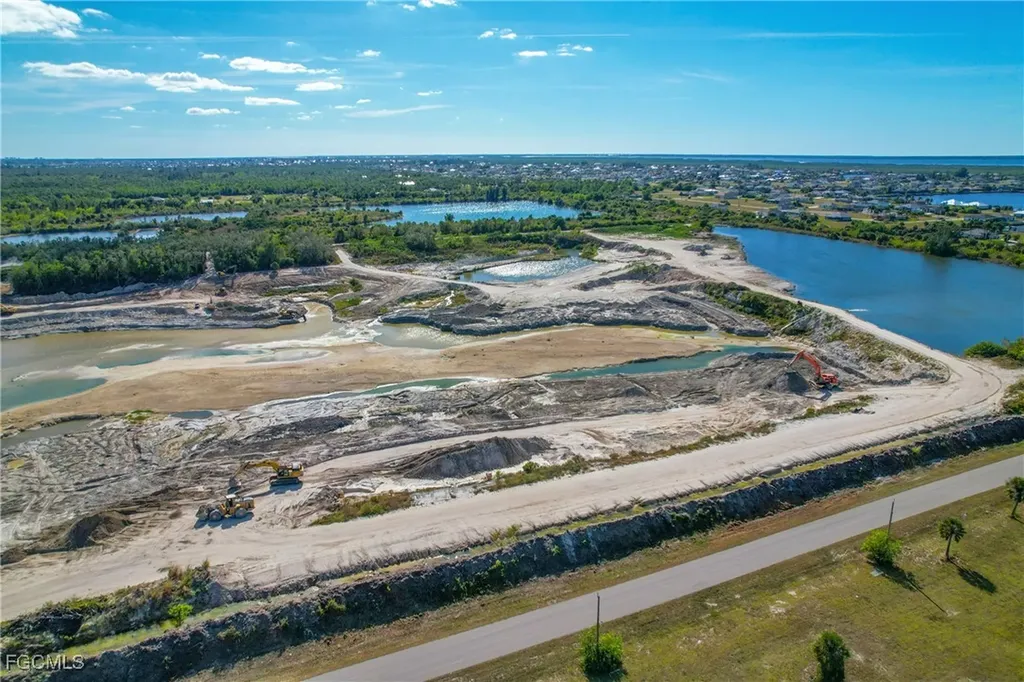 4202 NW 36th Avenue Cape Coral FL 33993