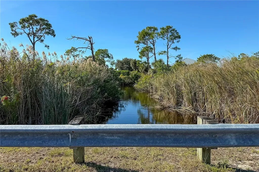 4202 NW 36th Avenue Cape Coral FL 33993