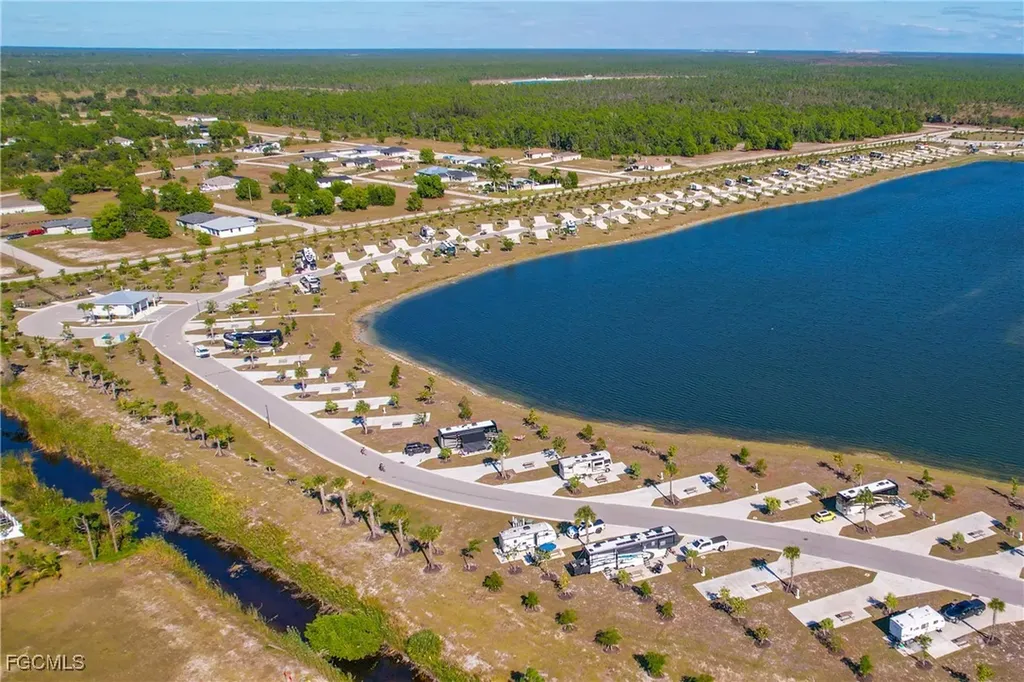 3825 NW 38th Avenue Cape Coral FL 33993