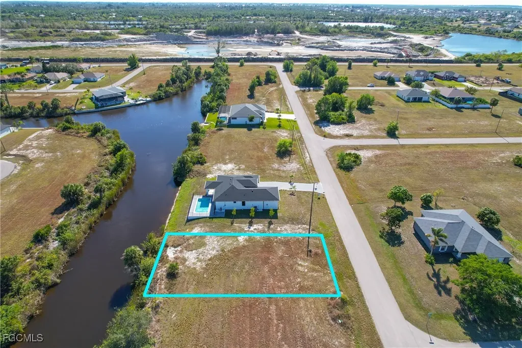 3825 NW 38th Avenue Cape Coral FL 33993