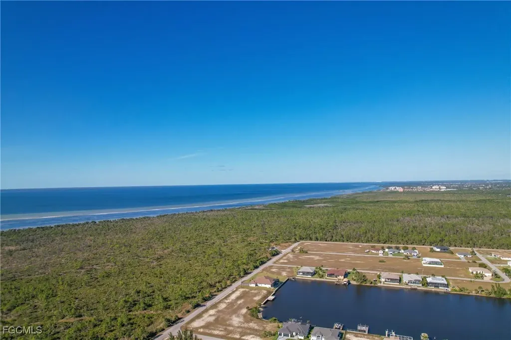 3905 Caloosa Parkway N Cape Coral FL 33993