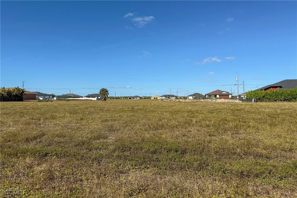 3905 Caloosa Parkway N Cape Coral FL 33993