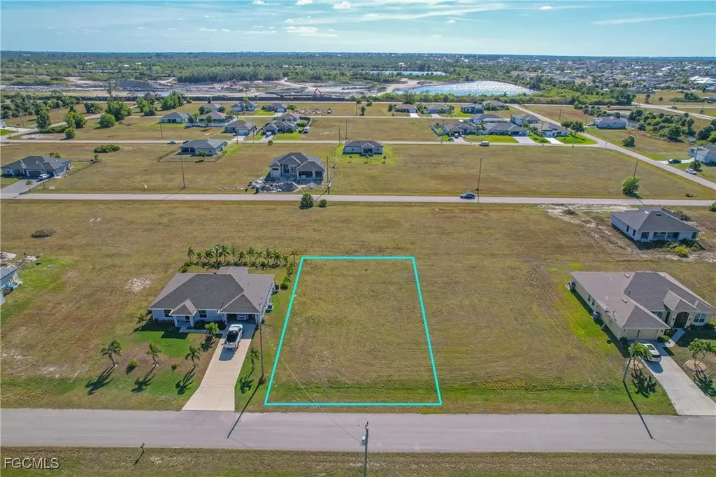 3910 NW 39th Street Cape Coral FL 33993