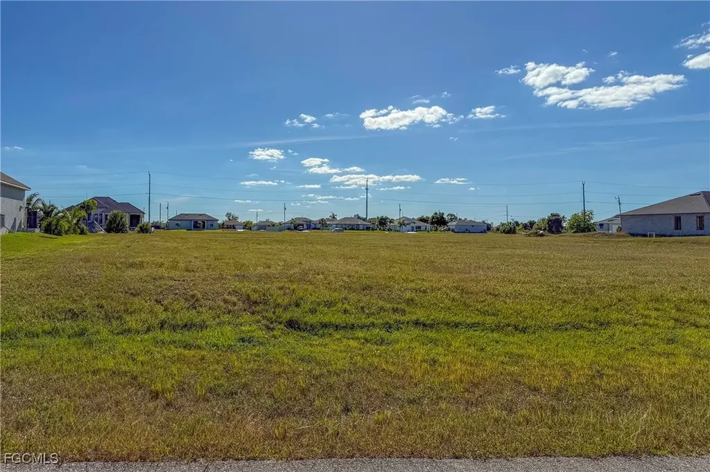3910 NW 39th Street Cape Coral FL 33993